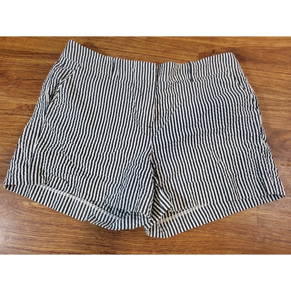 Sandro Shorts Size 10 Dark Blue White Striped Seersucker Mid Rise 4" Inseam